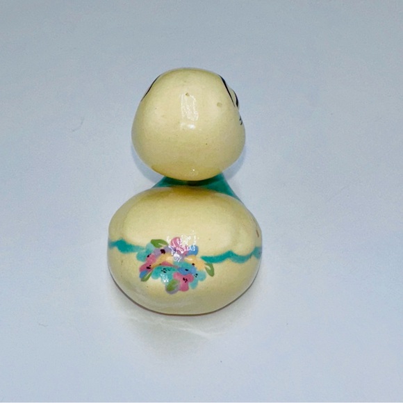 Vintage Duck Figurine Hand Painted Kitschy Yellow Duckling 3” Small Ceramic - Picture 6 of 9